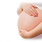 Cosmétiques pour femmes enceintes : produits sûrs et composants interdits Contre-indications et précautions